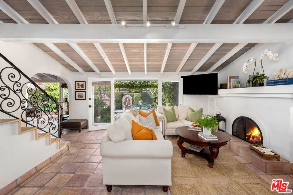213 Via Cordova, Newport Beach CA 92663 - photo 9