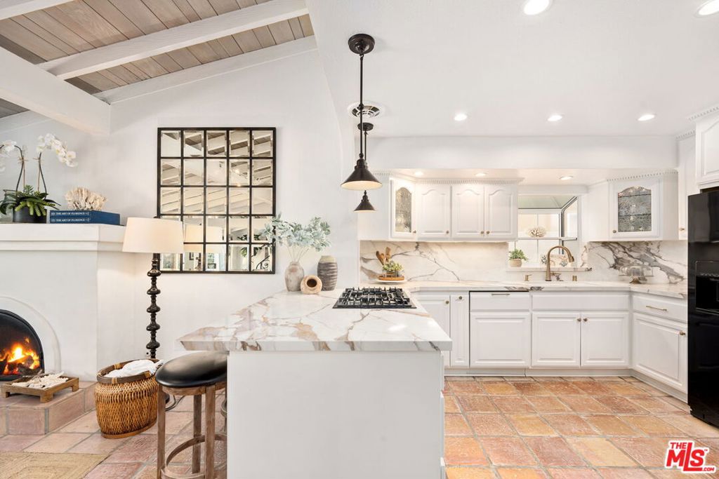 213 Via Cordova, Newport Beach CA 92663 - photo 10