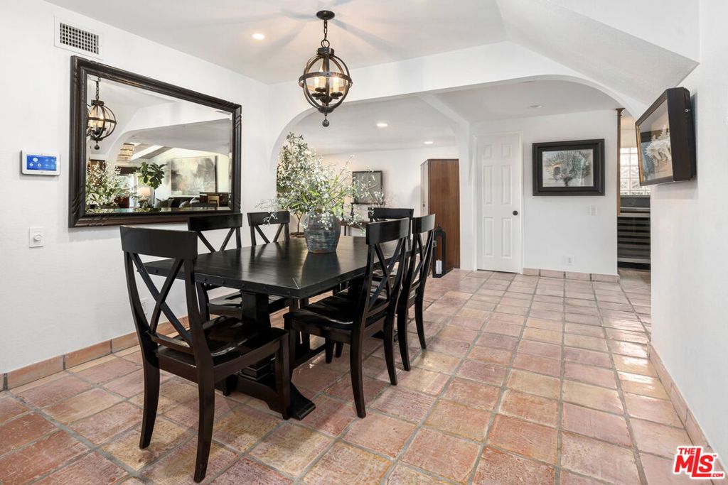 213 Via Cordova, Newport Beach CA 92663 - photo 12