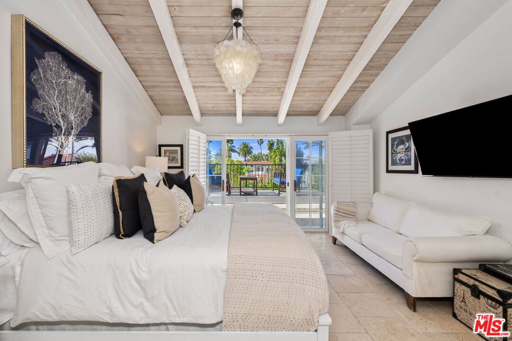 213 Via Cordova, Newport Beach CA 92663 - photo 14