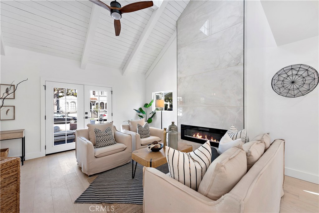 2137 Miramar, Newport Beach CA 92661 - photo 23