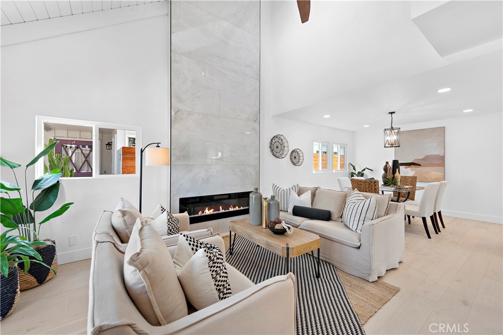 2137 Miramar, Newport Beach CA 92661 - photo 25