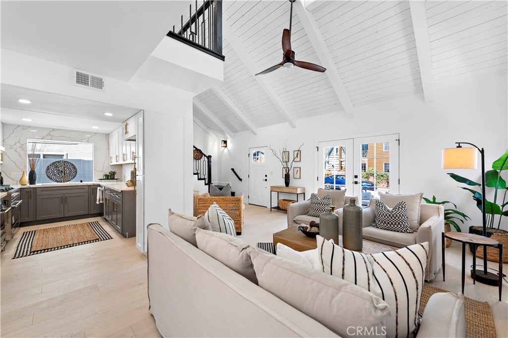 2137 Miramar, Newport Beach CA 92661 - photo 28
