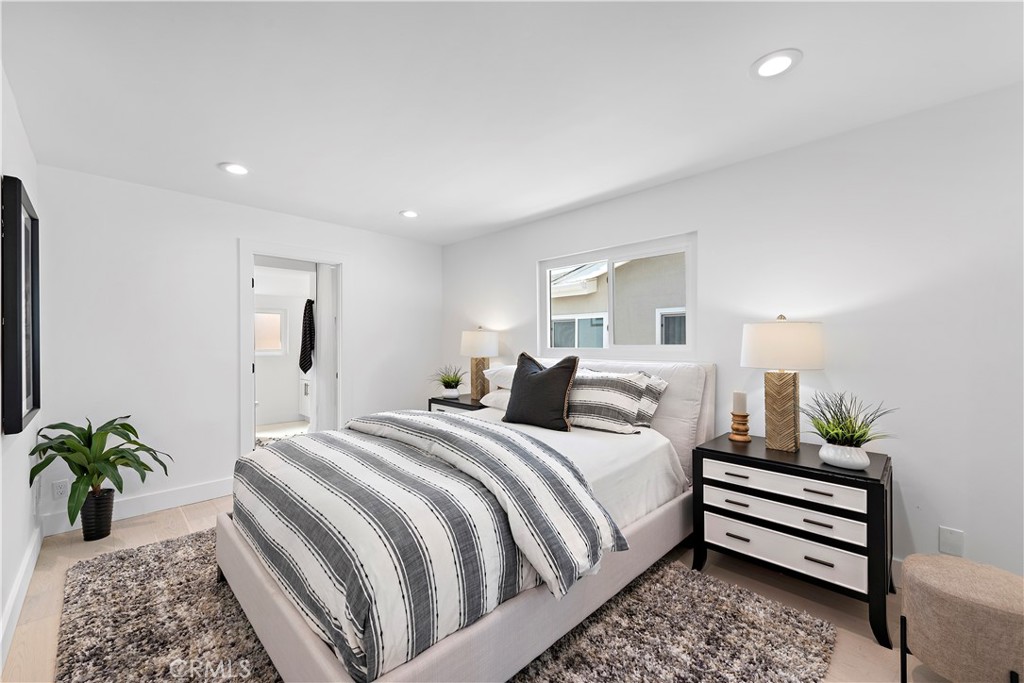 2137 Miramar, Newport Beach CA 92661 - photo 33