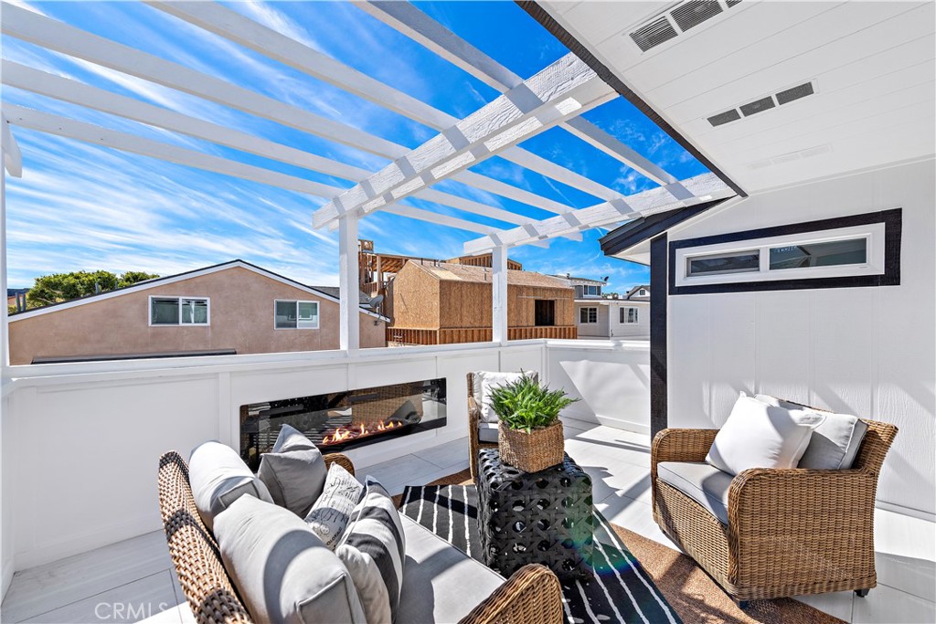 2137 Miramar, Newport Beach CA 92661 - photo 42