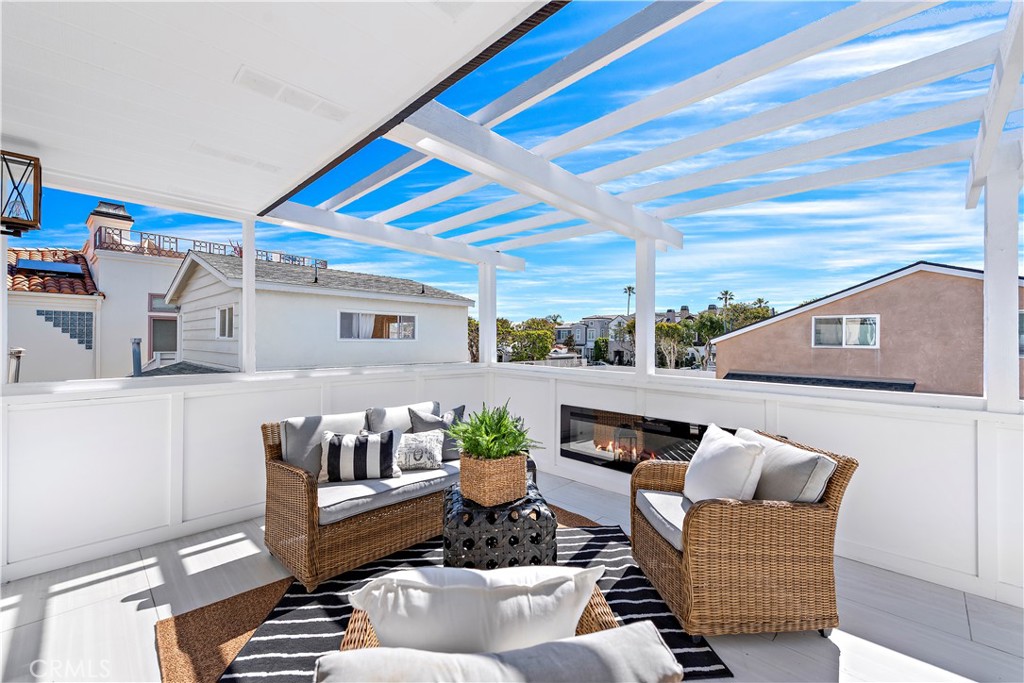 2137 Miramar, Newport Beach CA 92661 - photo 43
