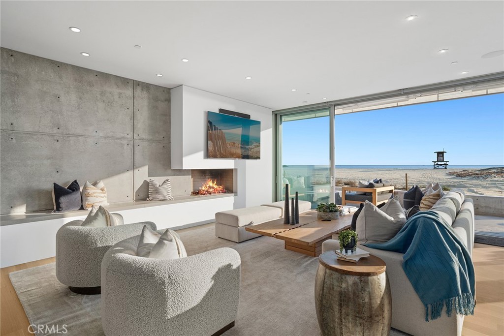 2144 E Oceanfront, Newport Beach CA 92661 - photo 5