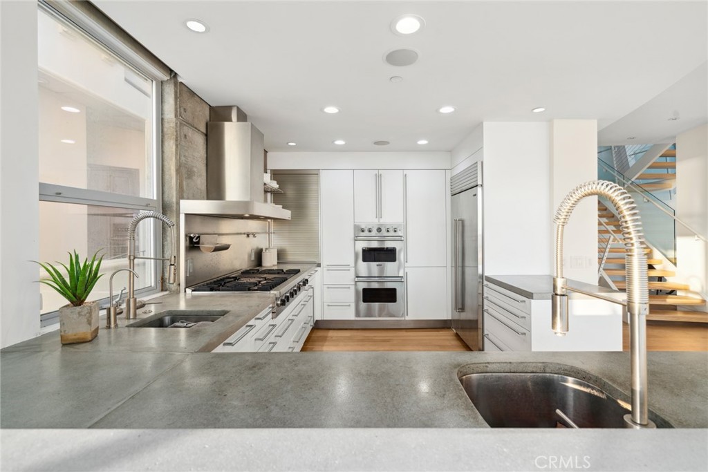 2144 E Oceanfront, Newport Beach CA 92661 - photo 9
