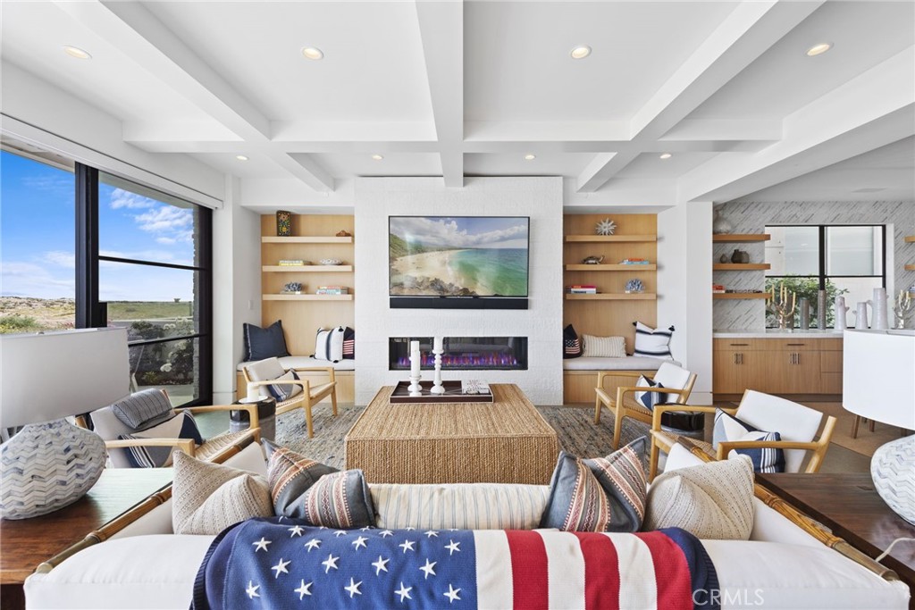 2148 E Oceanfront, Newport Beach CA 92661 - photo 9