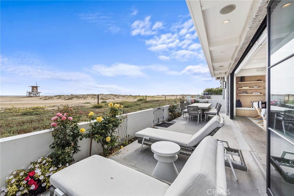 2148 E Oceanfront, Newport Beach CA 92661 - photo 11