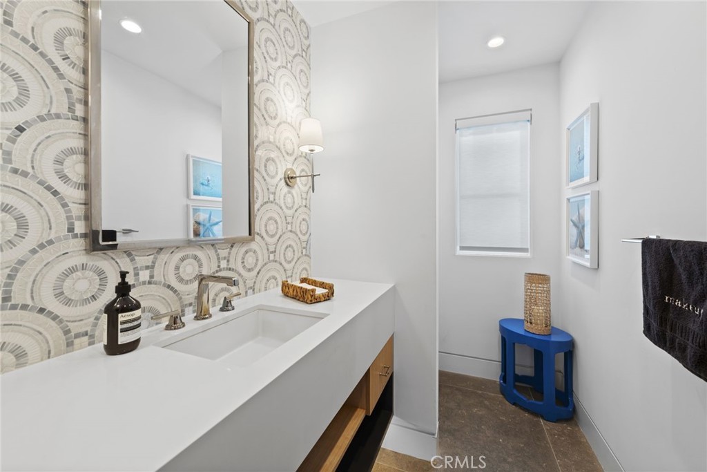 2148 E Oceanfront, Newport Beach CA 92661 - photo 24