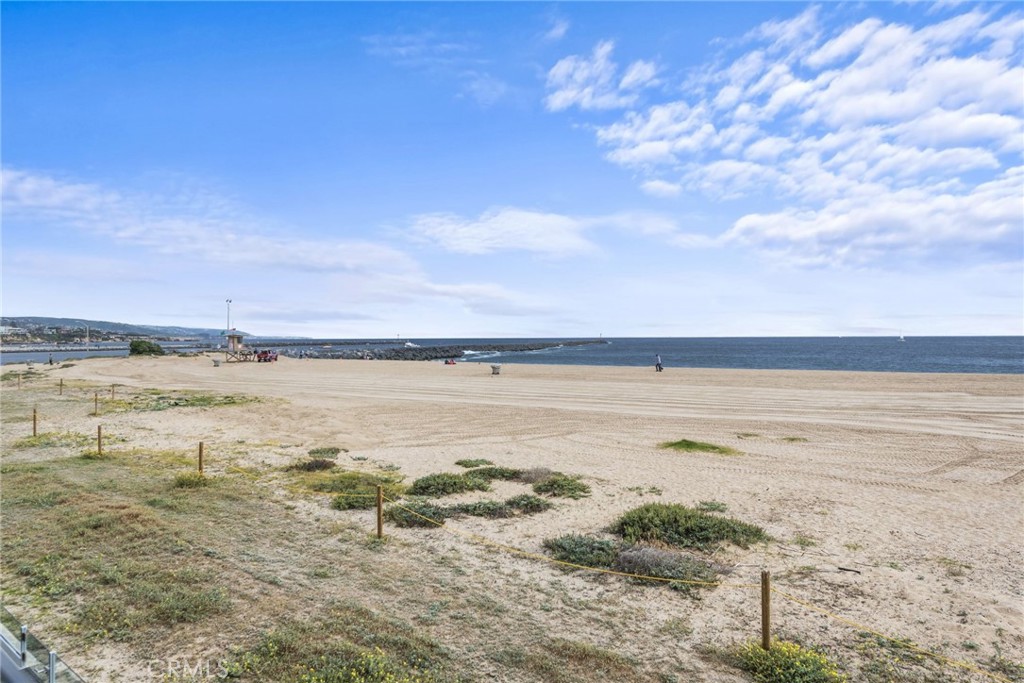 2148 E Oceanfront, Newport Beach CA 92661 - photo 39