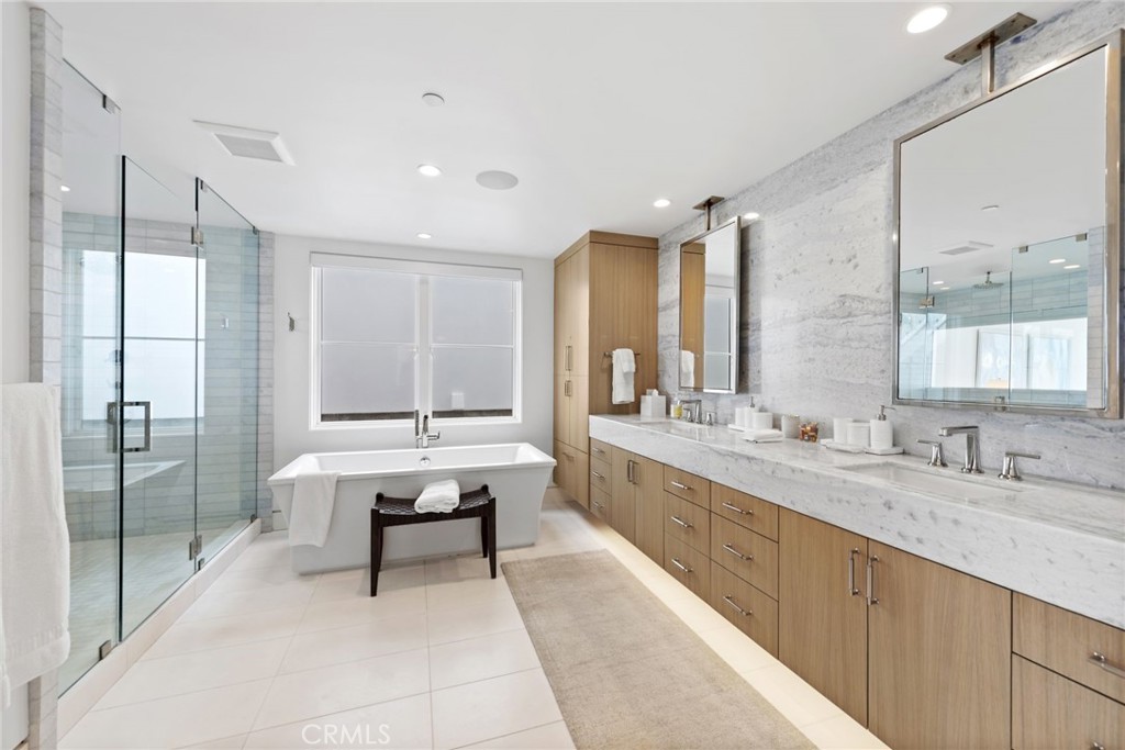 2148 E Oceanfront, Newport Beach CA 92661 - photo 45