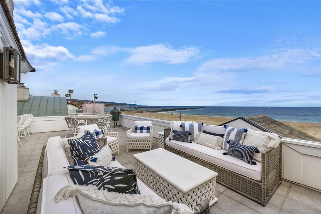 2148 E Oceanfront, Newport Beach CA 92661 - photo 55