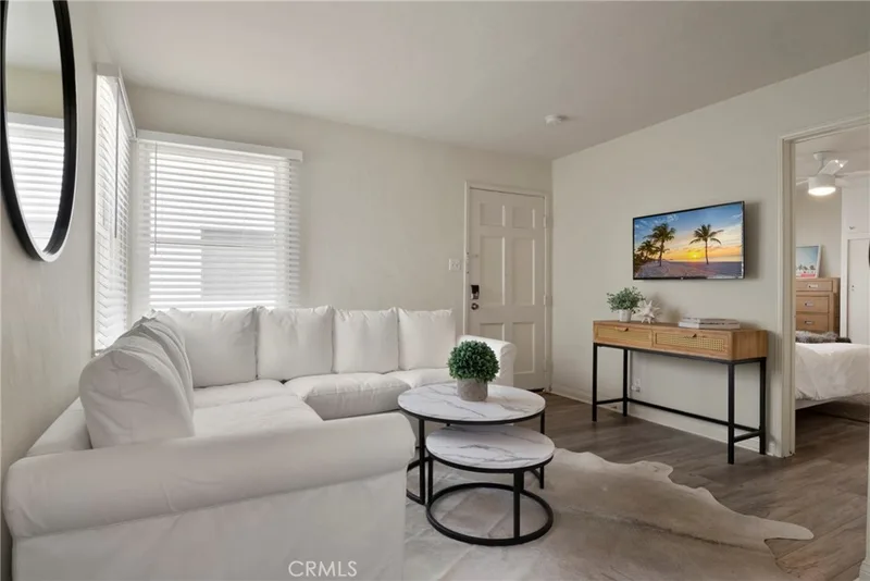 215 29th Street B, Newport Beach, CA 92663