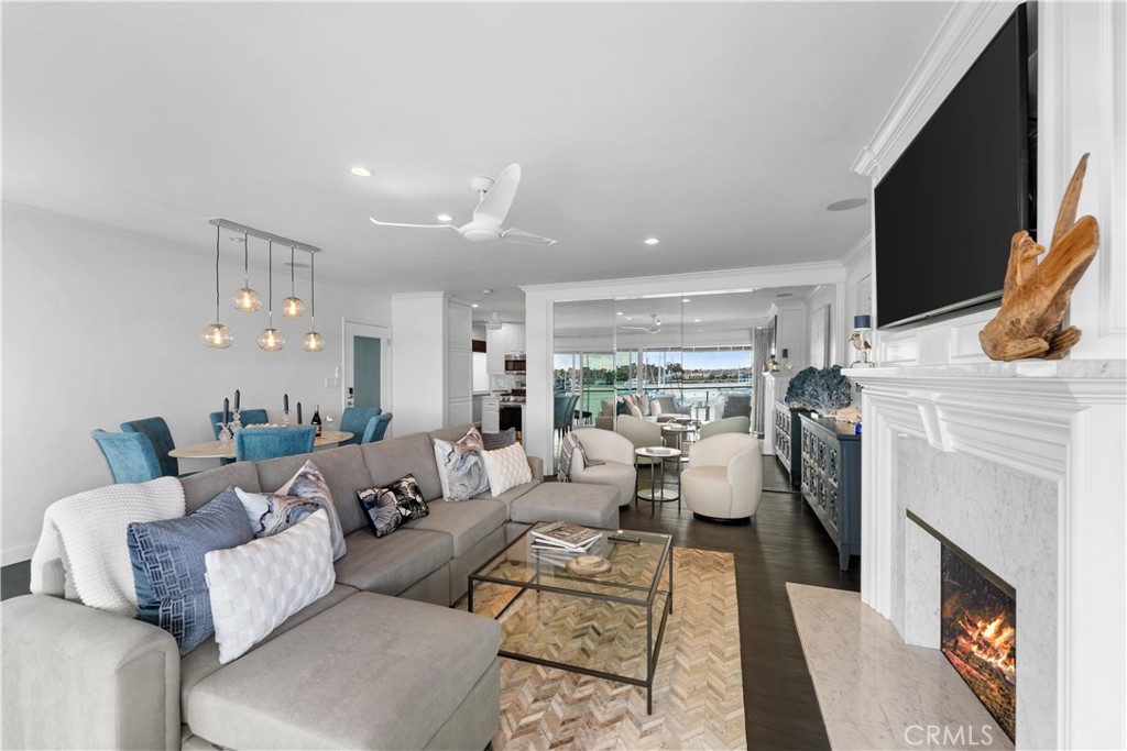 215 E Edgewater, Newport Beach CA 92661 - photo 9