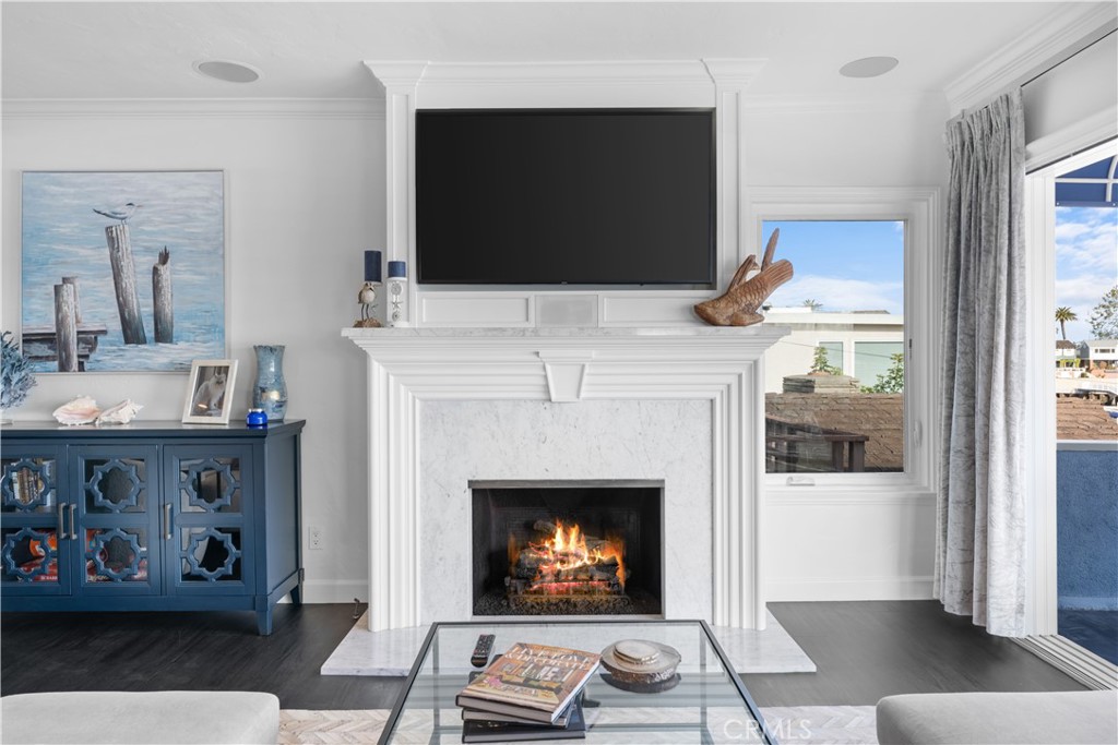 215 E Edgewater, Newport Beach CA 92661 - photo 17