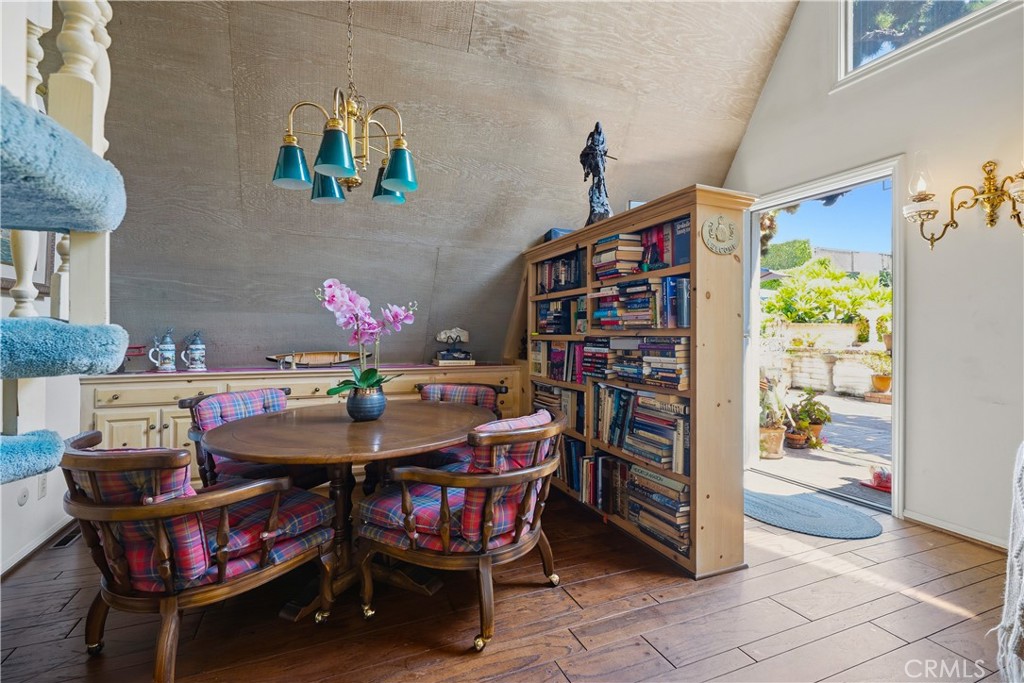 215 Ocean View, Newport Beach CA 92663 - photo 7