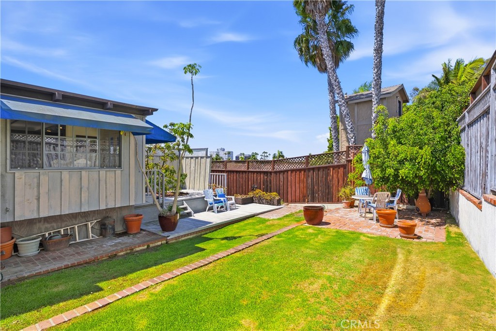 215 Ocean View, Newport Beach CA 92663 - photo 34