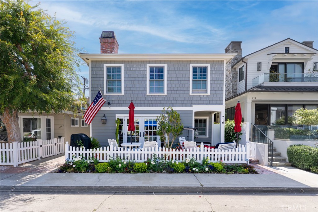 216 Agate 1/2, Newport Beach CA 92662 - photo 1