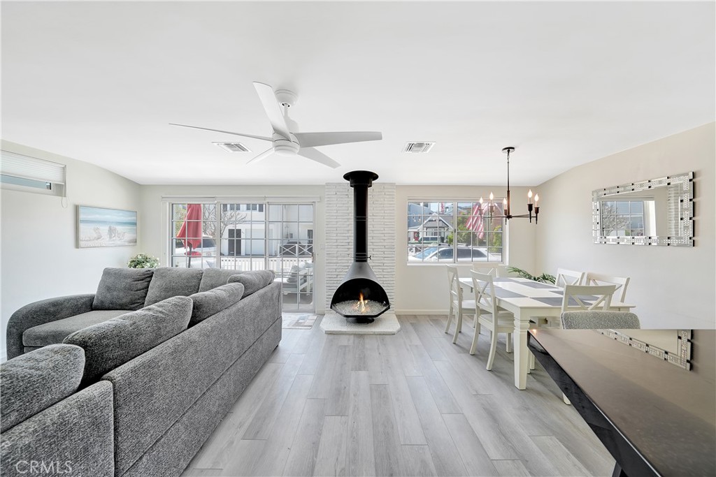 216 Collins, Newport Beach CA 92662 - photo 3
