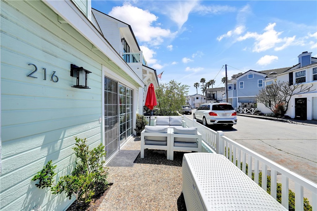 216 Collins, Newport Beach CA 92662 - photo 18