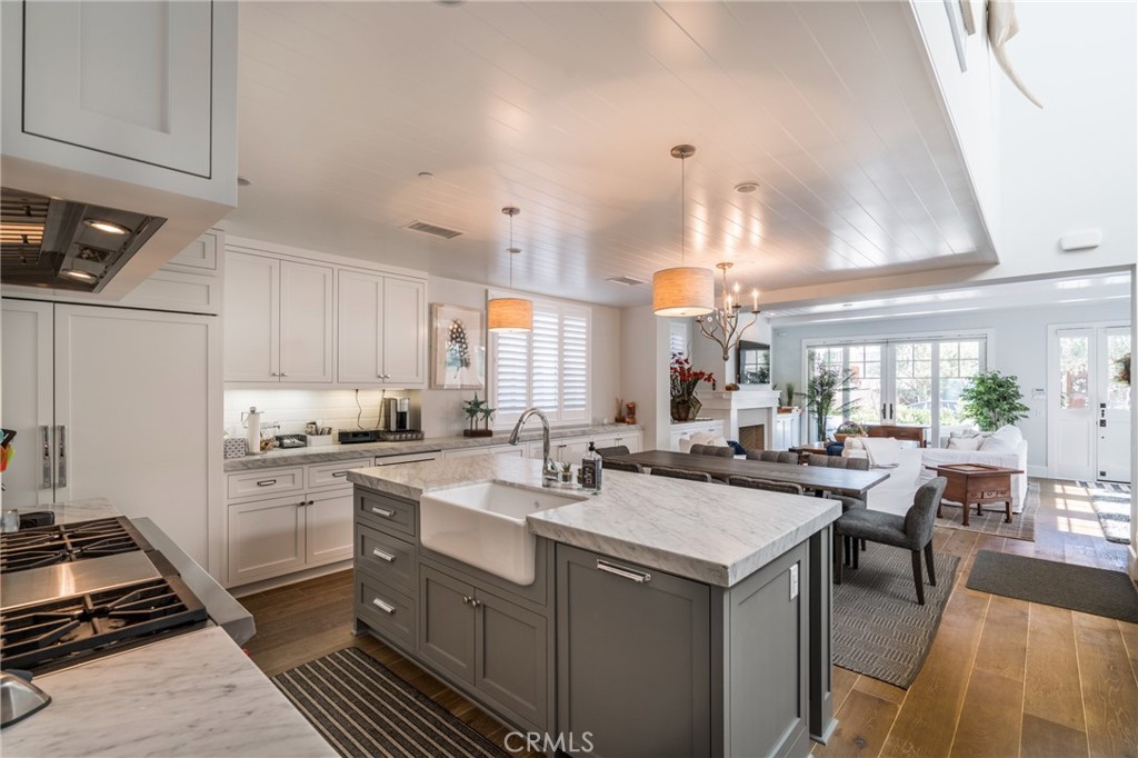 217 Coral Avenue, Newport Beach CA 92662 - photo 14
