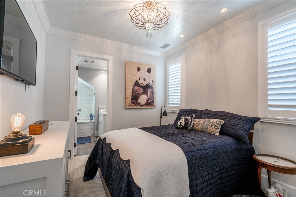 217 Coral Avenue, Newport Beach CA 92662 - photo 17