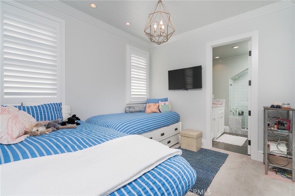 217 Coral Avenue, Newport Beach CA 92662 - photo 19