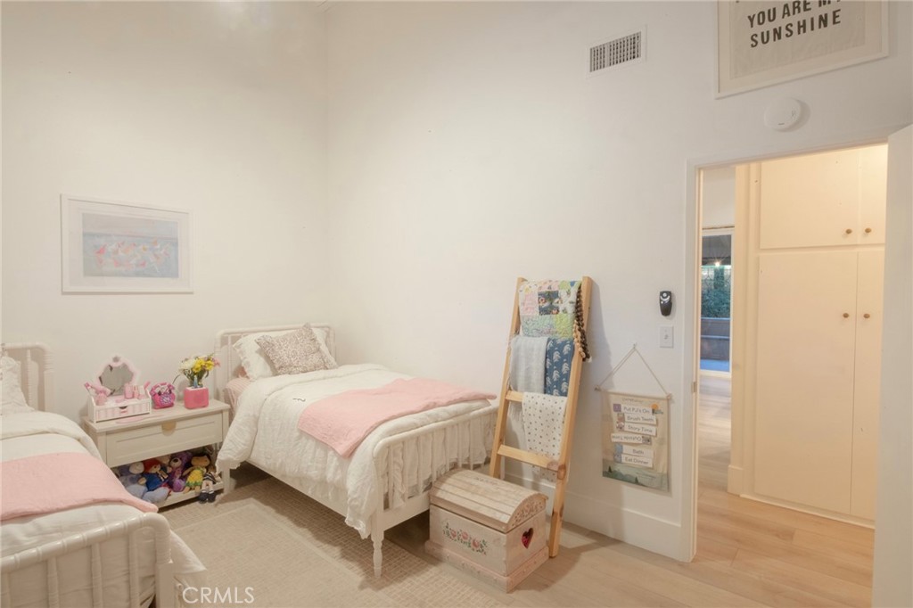 2170 Vista Entrada, Newport Beach CA 92660 - photo 16
