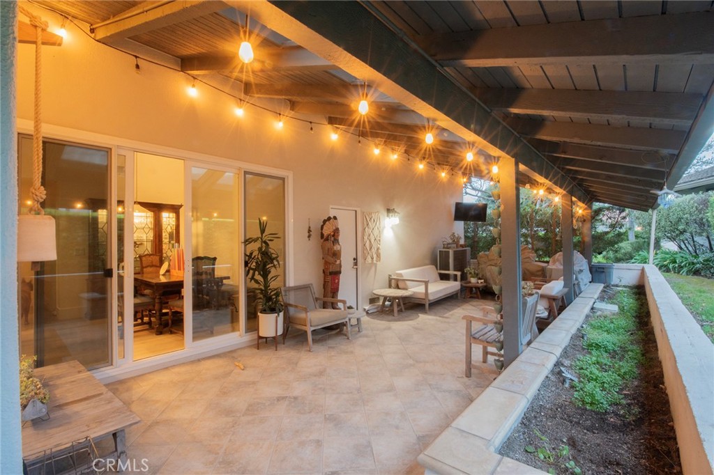 2170 Vista Entrada, Newport Beach CA 92660 - photo 19
