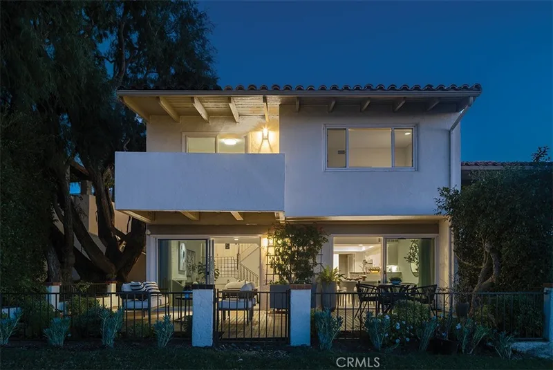 2175 Vista Entrada, Newport Beach, CA 92660