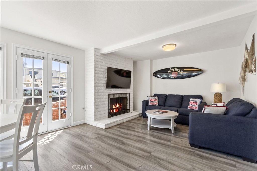 218 E Balboa 1/2, Newport Beach CA 92661 - photo 3