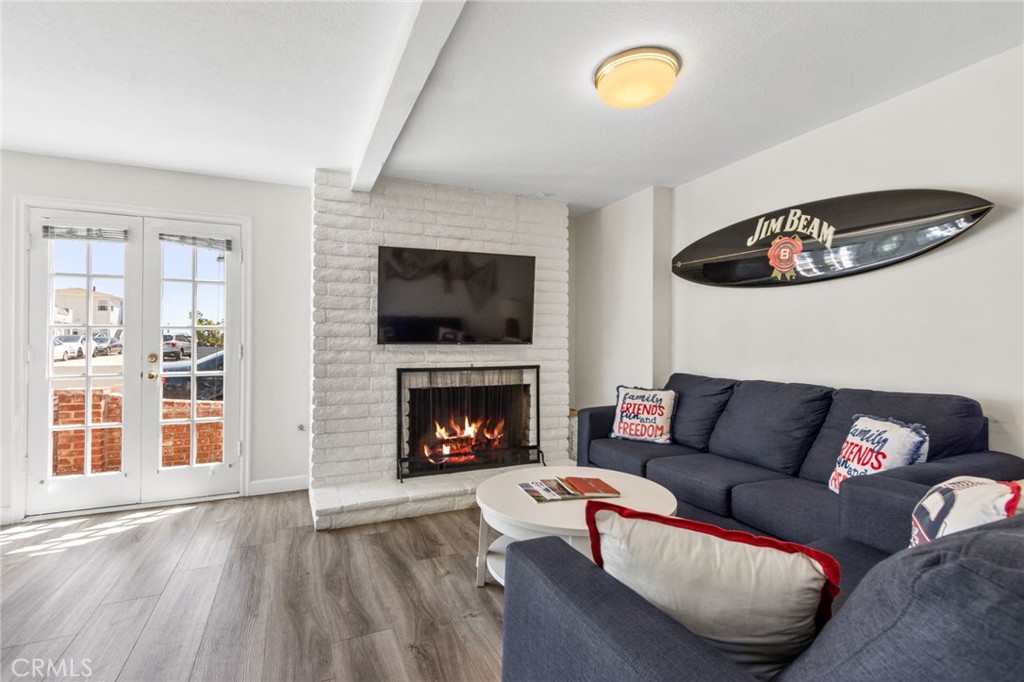 218 E Balboa 1/2, Newport Beach CA 92661 - photo 4