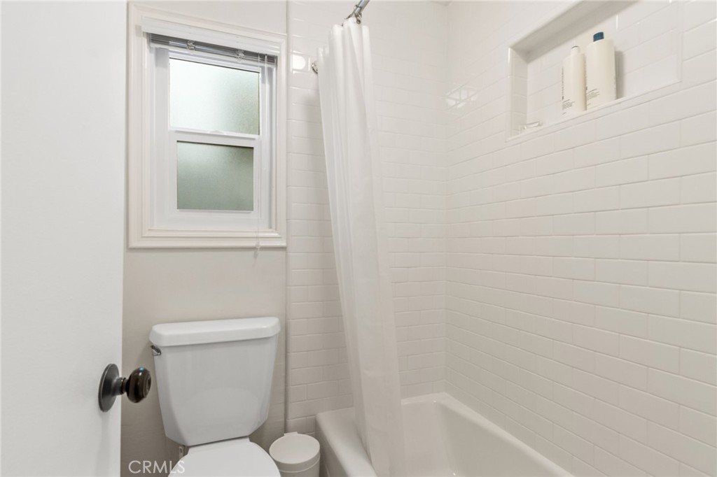 218 E Balboa 1/2, Newport Beach CA 92661 - photo 14