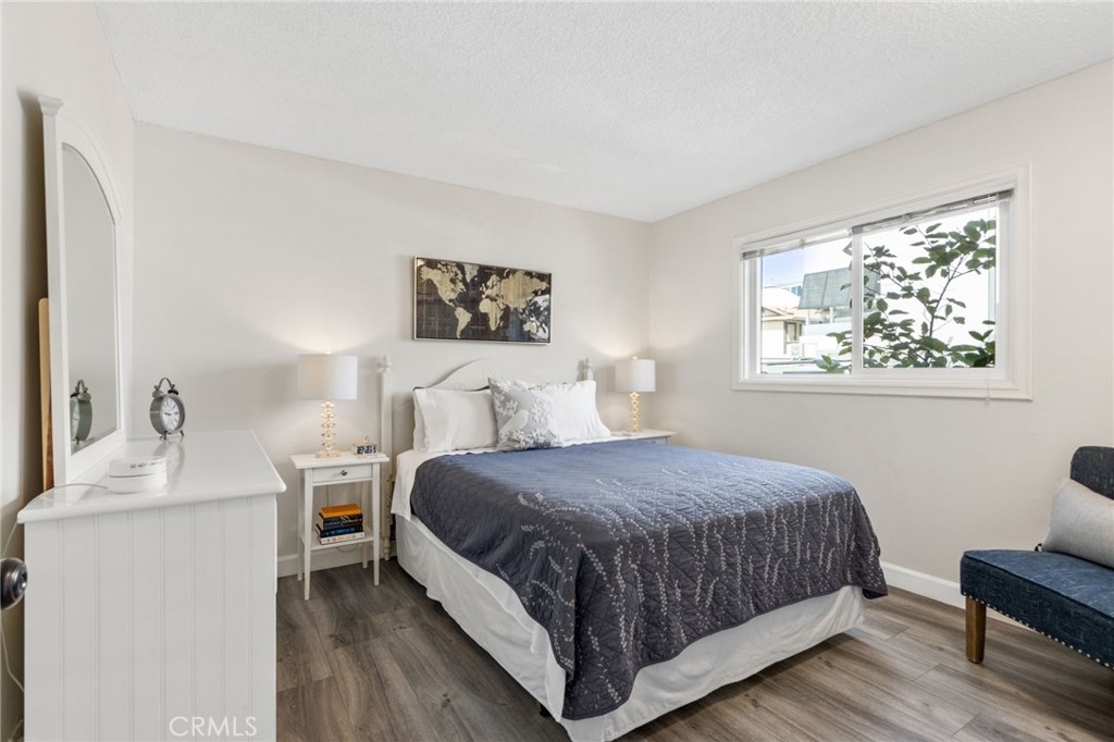 218 E Balboa 1/2, Newport Beach CA 92661 - photo 17