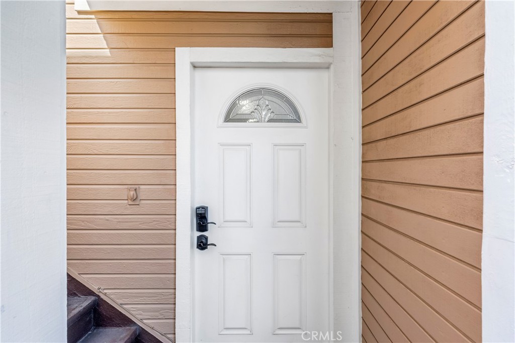 Lower Unit - 219 32nd Street, Newport Beach CA 92663 - photo 3