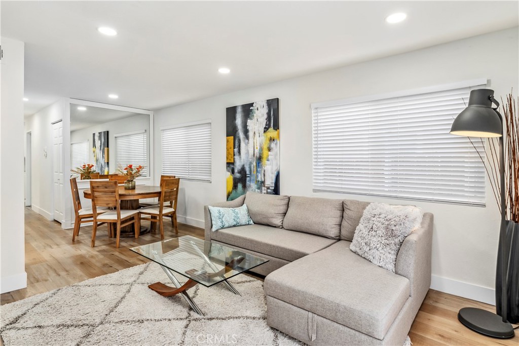 Lower Unit - 219 32nd Street, Newport Beach CA 92663 - photo 6