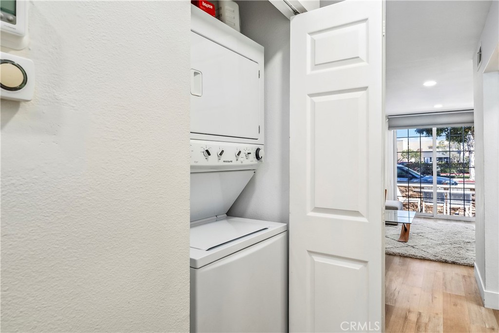 Lower Unit - 219 32nd Street, Newport Beach CA 92663 - photo 12