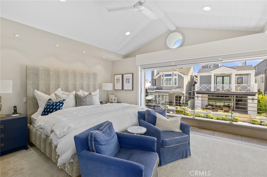 219 Diamond Avenue, Newport Beach CA 92662 - photo 23