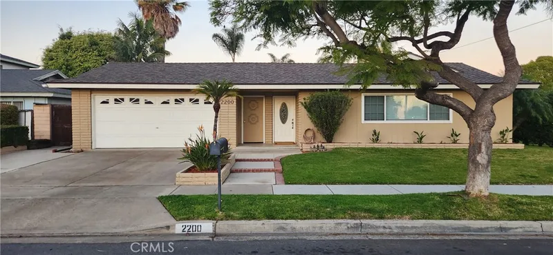 2200 Francisco Drive, Newport Beach, CA 92660
