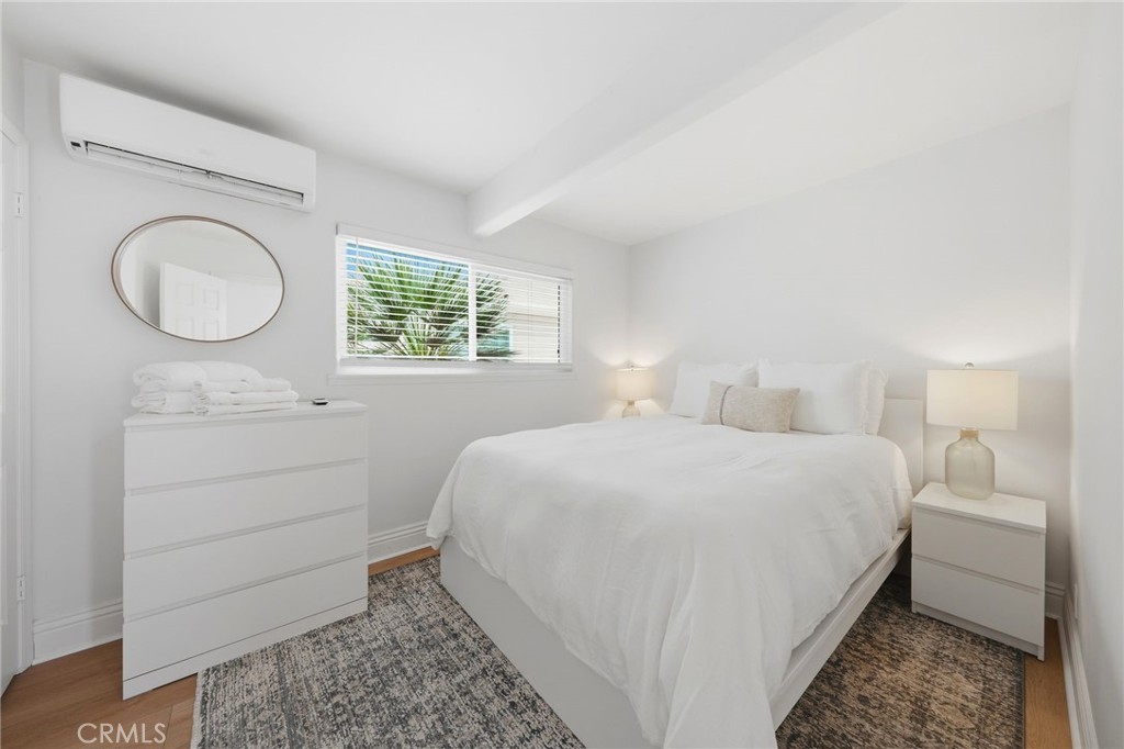 Unit A: Bedroom - 2202 W Oceanfront, Newport Beach CA 92663 - photo 9