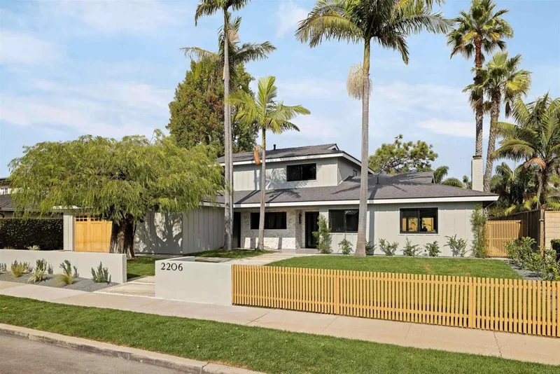 2206 Francisco Dr, Newport Beach, CA 92660
