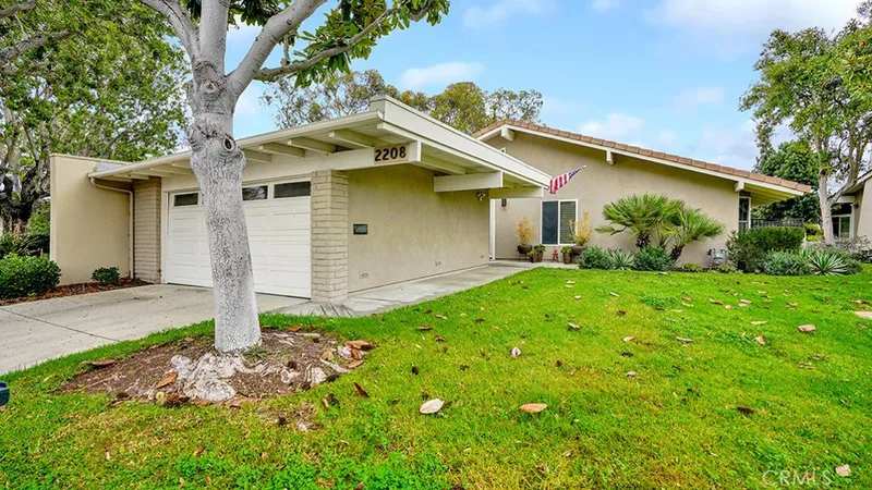 2208 Fortuna, Newport Beach, CA 92660