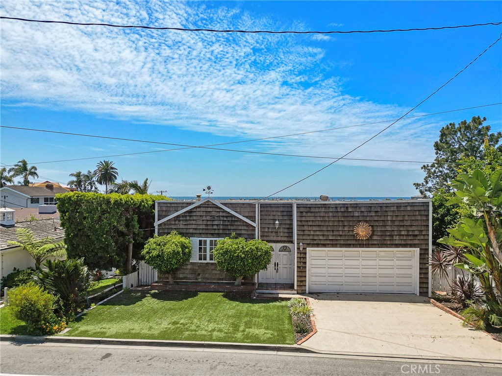2209 Cliff Drive, Newport Beach CA 92663 - photo 4