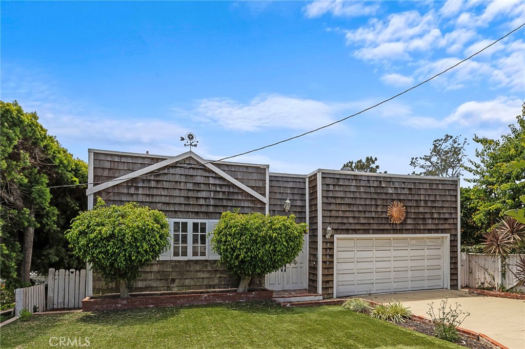 2209 Cliff Drive, Newport Beach CA 92663 - photo 13