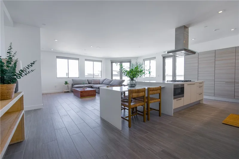 2210 Newport Boulevard 302, Newport Beach