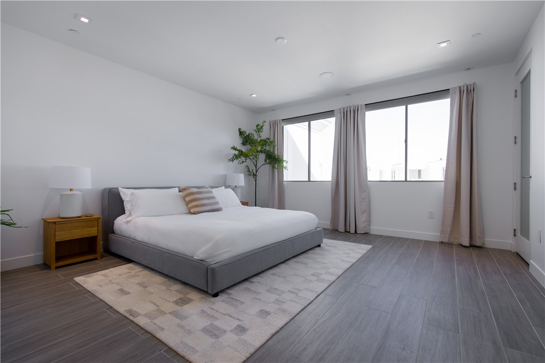 2210 Newport Boulevard 302, Newport Beach CA 92663 - photo 8