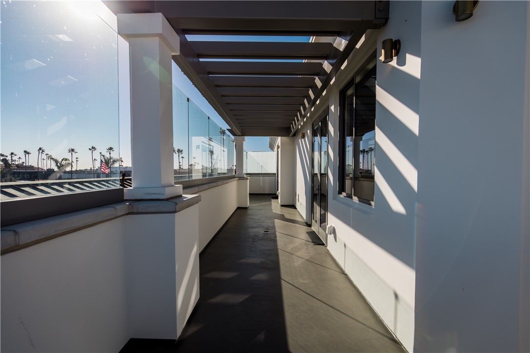 2210 Newport Boulevard 302, Newport Beach CA 92663 - photo 19