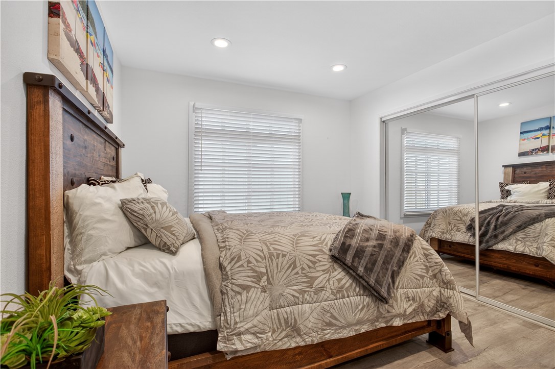 2212 W Oceanfront, Newport Beach CA 92663 - photo 21